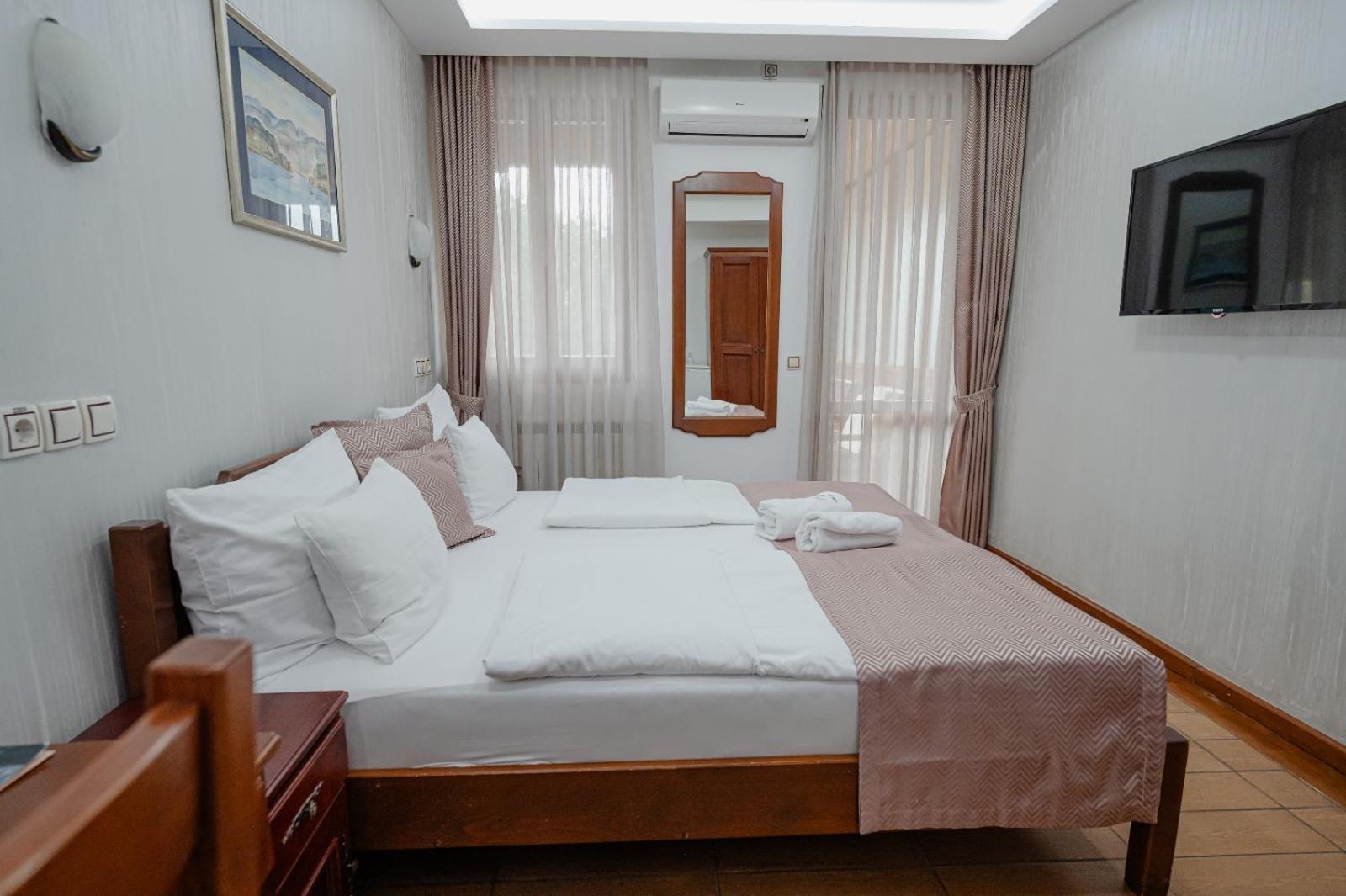 Hotel Zlatiborska Noc Užice Kültér fotó